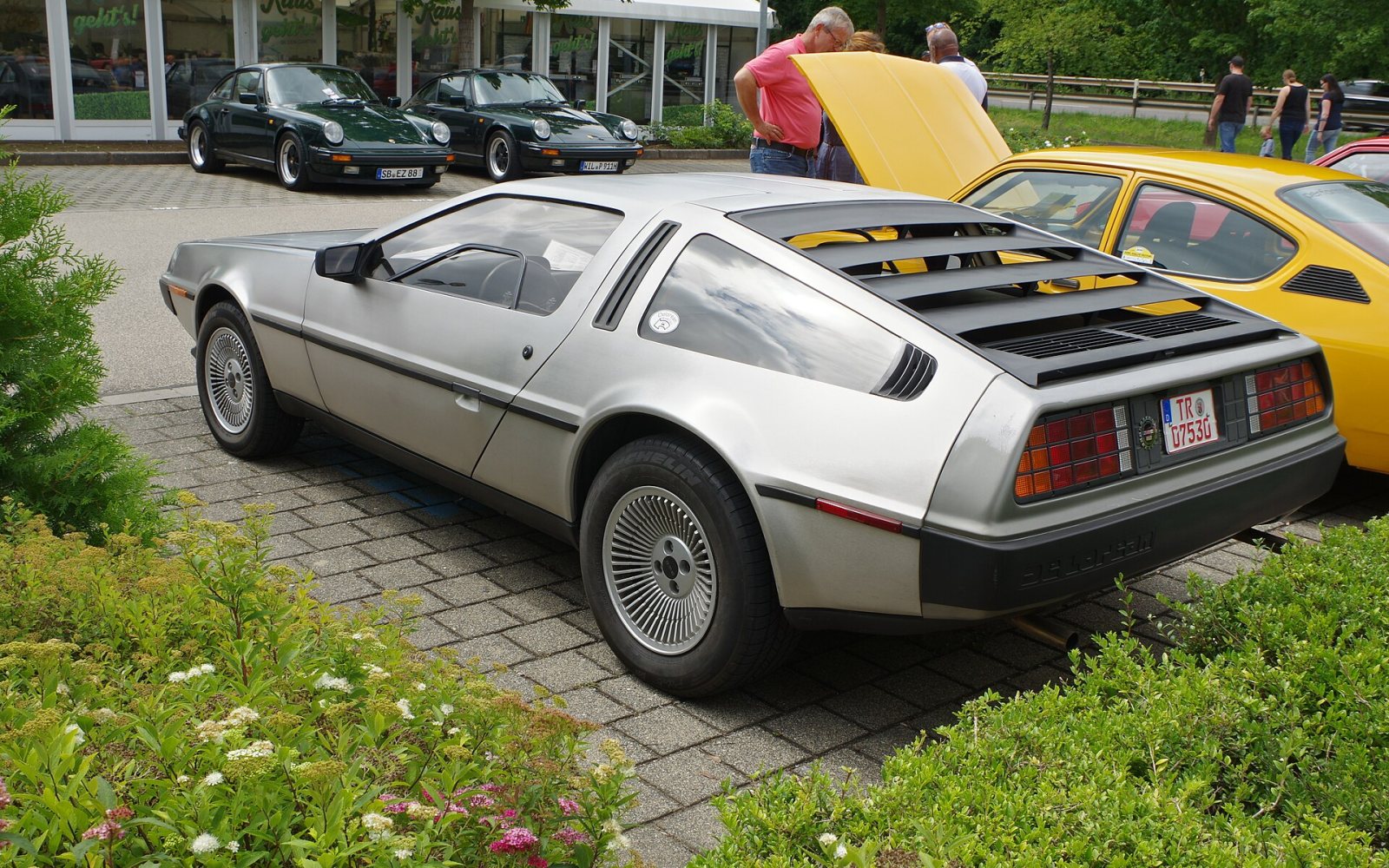 A DeLorean sports car