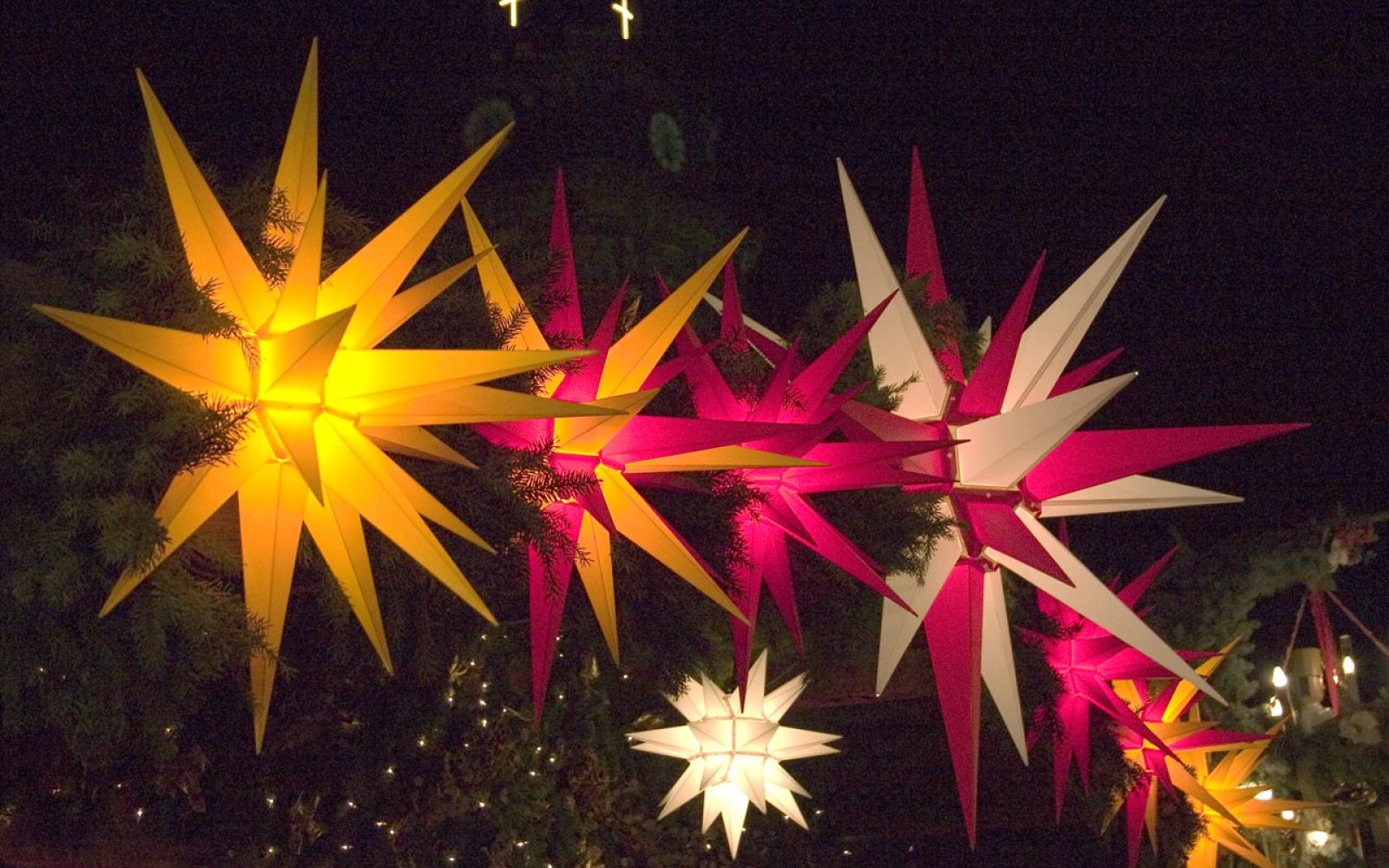 Illuminated Moravian star